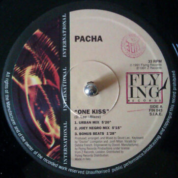 Pacha - One Kiss (12")